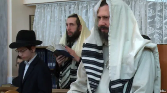 Евреи молятся в донецкой синагоге 18 апреля