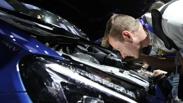 چائنا کار شو گذشتہ بیس برس سے منقعد ہو رہا ہے، اس میں سےچودہ ملکوں کی کاریں تیار کرنے والی کمپنیاں حصہ لے رہی ہیں