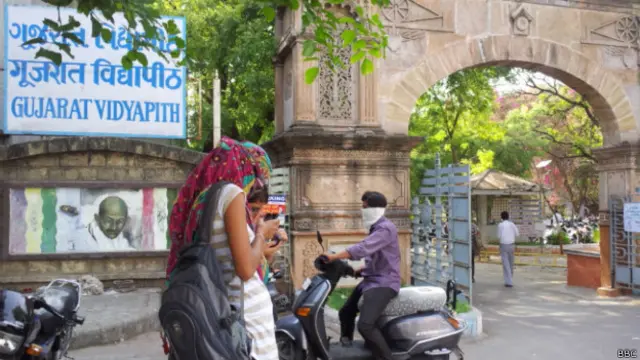 गुजरात विद्यापीठ