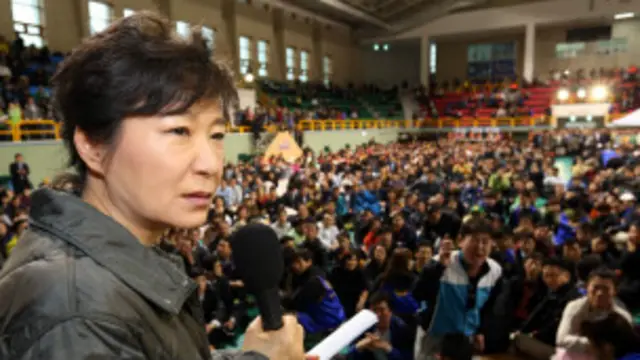 သင်္ဘောကက်ပတိန်နဲ့ ဝန်ထမ်းတချို့ရဲ့ လုပ်ရပ်ဟာ မတွေးဝံ့ စရာပဲလို့ သမ္မတ ပါ့က် ဂွမ်ဟေး ပြော