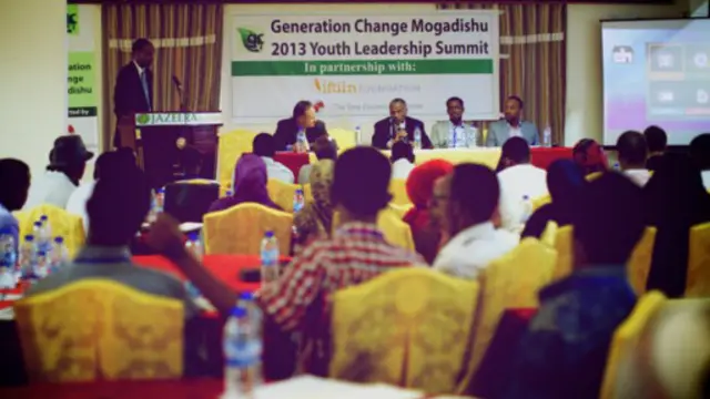 عقدت مؤسسة إيفتين، التي يديرها محمد علي، مؤتمرا شبابيا في مقديشو العام الماضي