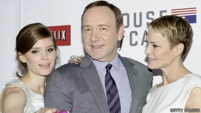 O ator Kevin Spacey (ao centro)