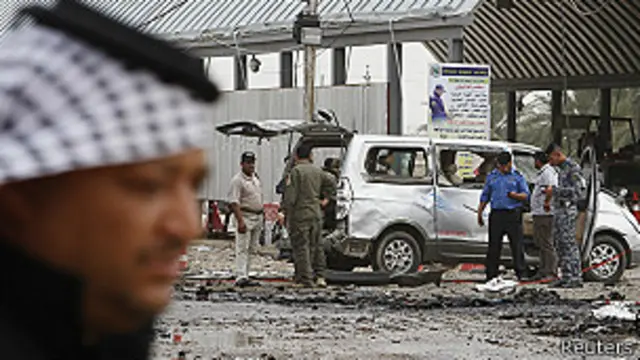 اس حملے کو حکومت کی طرف سے دولتِ اسلامیہ کے خلاف لڑنے کے لیے سنی گروپوں کی حمایت حاصل کرنے کی کوششوں کو ایک بڑا دھچکہ سمجھا جاتا ہے