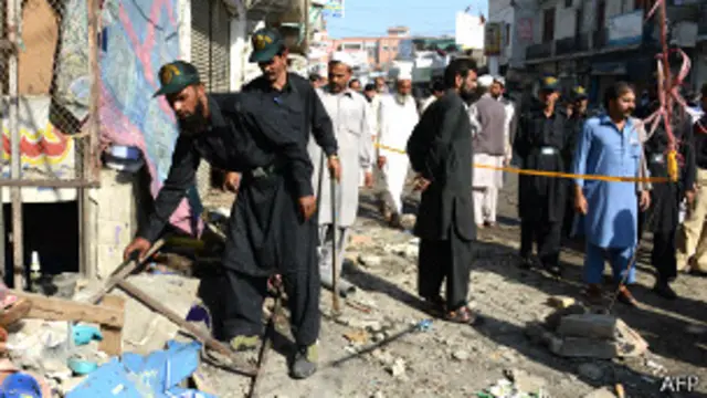 چارسدہ دھماکے میں گیارہ پولیس اہلکار زخمی ہوئے ہیں