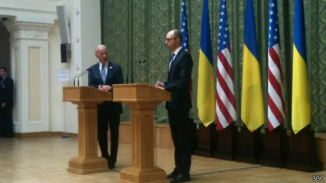 Байден, Яценюк