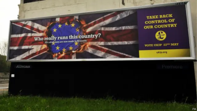 独立党UKIP的广告分别有数个不同的诉求内容。 