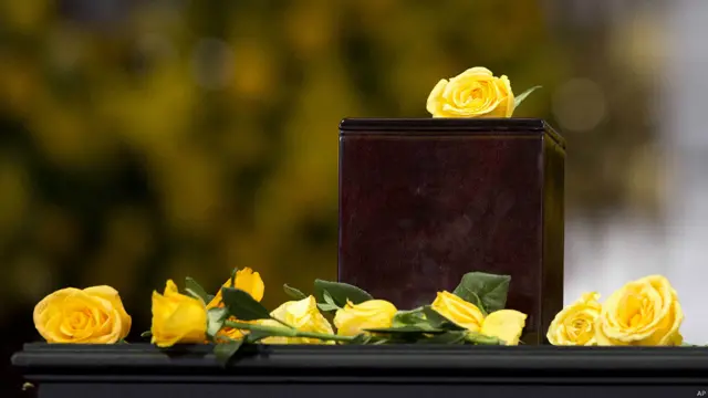 O‘tgan hafta yozuvchining jasadi kuydirildi.