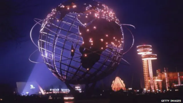 Світова виставка 1964 року відбувалася у парку в нью-йоркському районі Квінс, усього за кілька хвилин їзди від Манхеттена