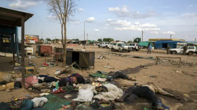 شوهدت الجثث على الطريق المؤدي لبنتيو