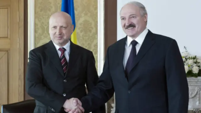 Александр Турчинов и Александр Лукашенко