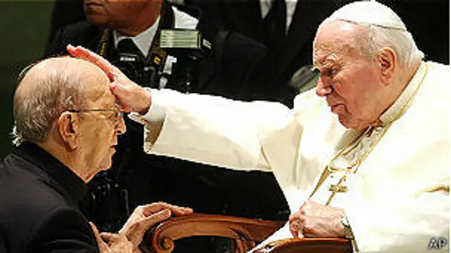 Marcial Maciel y Juan Pablo II