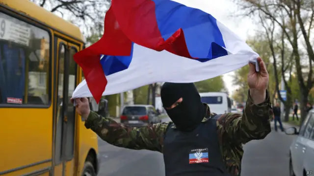 पूर्वी यूक्रेन में एक रूसी समर्थक