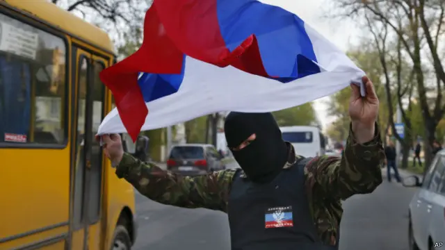 Moscow bác bỏ việc đứng sau các cuộc biểu tình và chiếm đóng những trụ sở công quyền của phe thân Nga