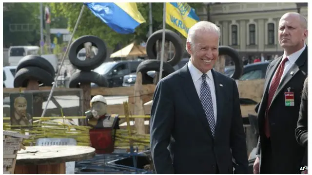 Phó Tổng thống Joe Biden đã cảnh báo Nga sẽ bị cô lập thêm nếu tiếp tục "gây hấn"