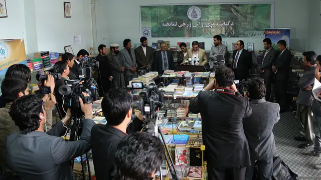 با این همه، حالا با سرمایه‌گذاری‌های کلانی که در این عرصه صورت می‌گیرد، به نظر می‌رسد که وضعیت چاپ و نشر دگرگون می‌شود.