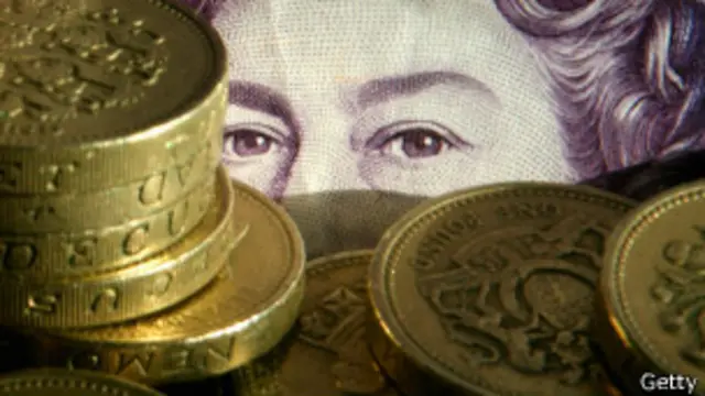 按照移民局規定，100萬投資人在獲得簽證入境英國英國後，重新申請20萬鎊企業家移民是合法的