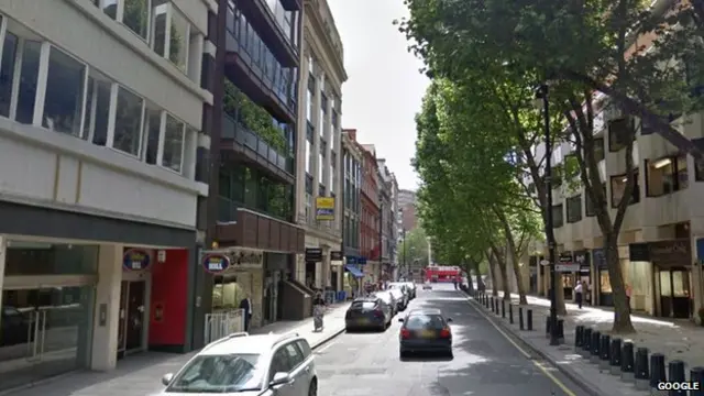 據說霍爾本的哈頓花園的草莓很可口