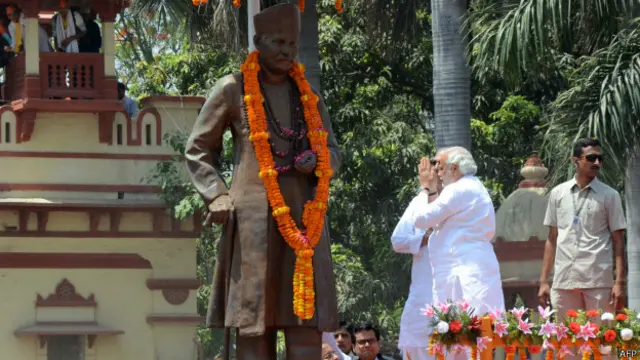 नरेंद्र मोदी