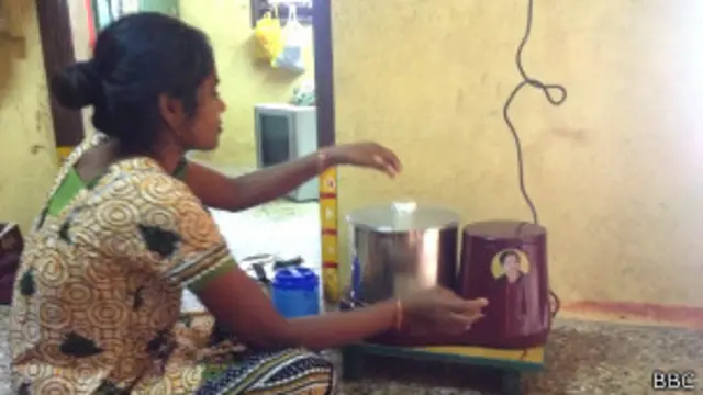 कृष्णा कुमारी सभी तोहफों का पूरा इस्तेमाल करतीं हैं. 