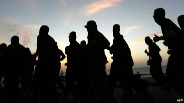 تنظر الولايات المتحدة والاتحاد الأوروبي وإسرائيل إلى حماس باعتبارها منظمة إرهابية.