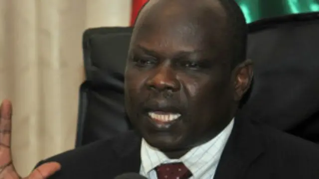 اسقطت تهمة الخيانة العظمى عن أموم. 