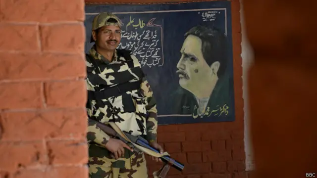 انتخابات سے قبل مسلح تشدد کے کئی واقعات نے ووٹنگ کی شرح کو متاثر کیا