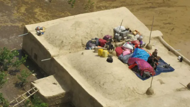 چارواکي وايي د وژل شويو کسانو جسدونه روغتون ته لېږدول شوي دي.