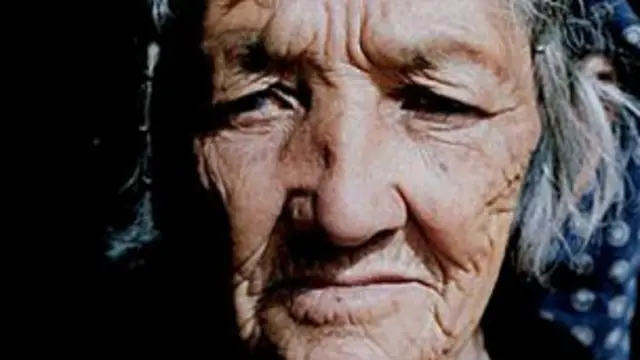 عکس منتسب به دل آرام آغی معروف به آبی میرزا