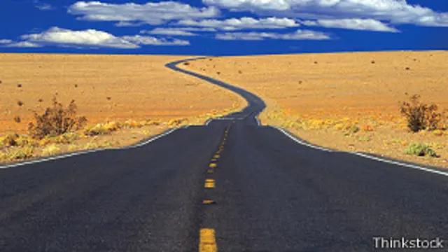 Дорога, уходящая вдаль