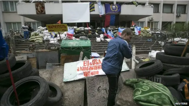 Сепаратисти на сході України