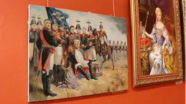 Віддане військо колишнього президента. Деякі з цих посадовців оголошені у міжнародний розшук.