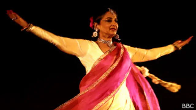 میلے کے پہلے روز پاکستان اور بھارت کے فن کاروں نے داستان گوئی کی محفل منعقد کی