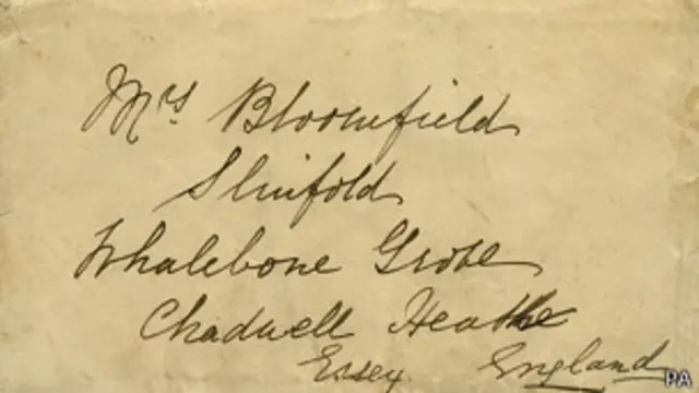 بقيت الرسالة والمغلف في حالة جيدة رغم غرق السفينة