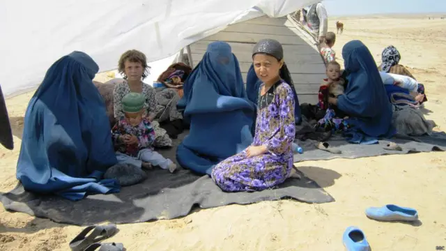 په سیلابونو کې تر ټولو ډېر زیان د ښځو او ماشومانو دی. 