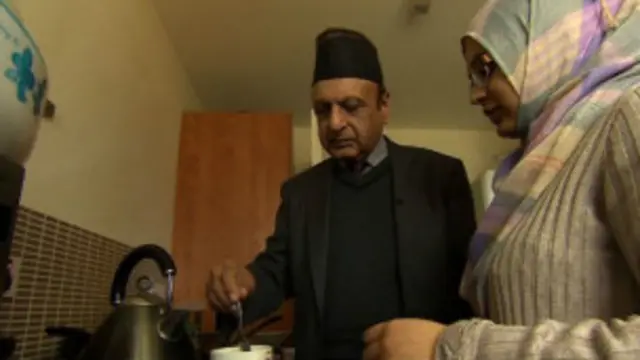 مسعود احمد اب گلاسگو میں اپنے خاندان کے پاس مقیم ہیں