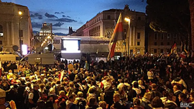 Uwo muhango wari witabiriwe n'imbaga y'abantu