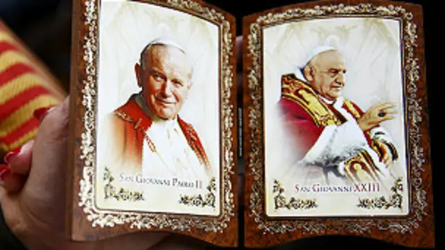 پوپ جان پال دوم اور تئیسویں پوپ جان کو اولیا کا درجہ دیا گیا۔