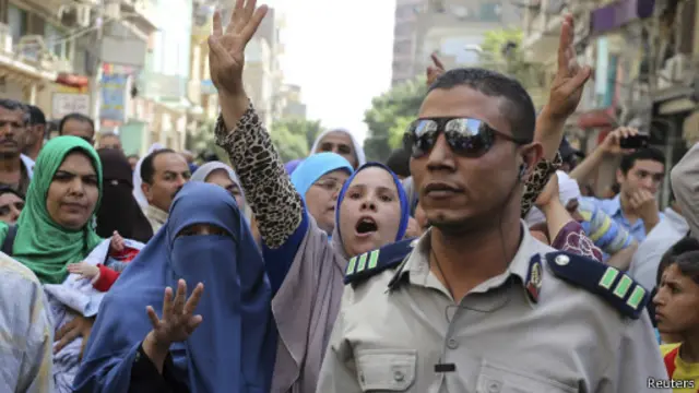 حذرت واشنطن من أن "قمع المعارضة سيؤدي إلى زعزعة الاستقرار" في مصر. 