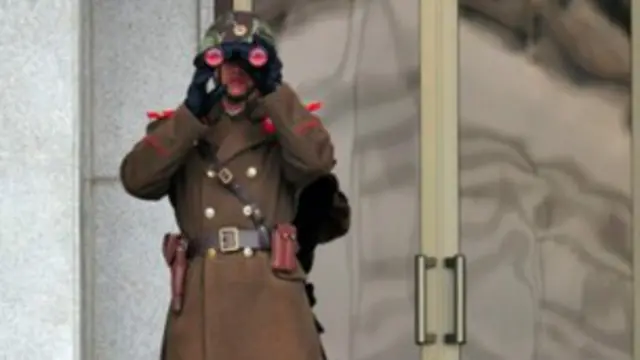 در پایان ماه مارس یک مانور نظامی مشابه توسط کره شمالی به تبادل صدها گلوله توپخانه میان دو طرف منجر شد