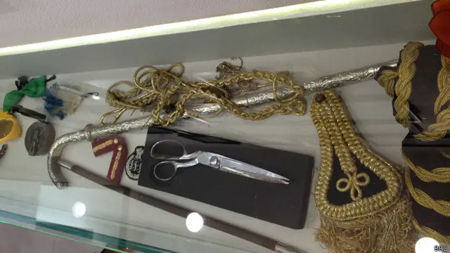 مادھو نے امريش پوری کے موگیمبو کے کردار کے لیے کپڑے ڈیزائن کیے