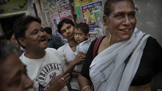 किन्नर गुरु बसीर किन्नर उर्फ कमला किन्नर