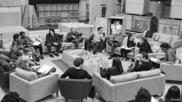 Знімальна група з нетерпінням чекає початку зйомок