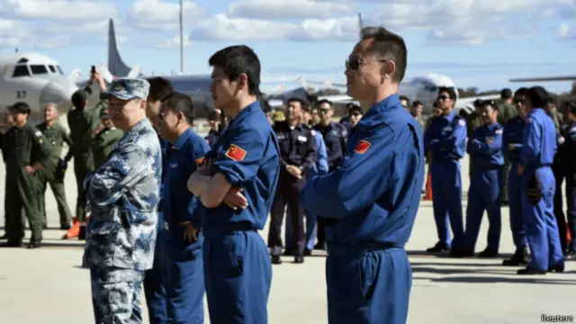 澳洲当局已在星期三停飞了所有参与搜寻的各国飞机（29/04/2014）