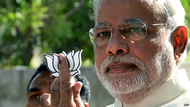 नरेंद्र मोदी