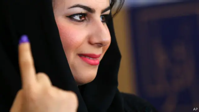 د عراق پارلمان ته ۳۲۸ کسان کاندیدان شوي.