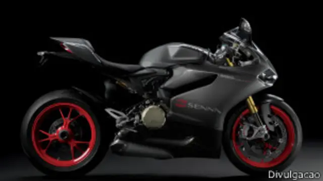 Moto em homenagem a Senna (Foto Divulgacao)