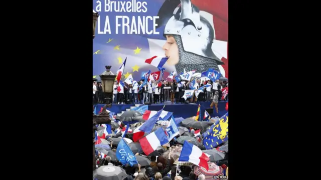 Fransa'da sağcı Ulusal Cephe 1 Mayıs kutlamalarında ulusal kahraman Jeanne d'Arc'ın resmini taşıyordu. Göstericiler 'Brüksel'e hayır, Fransa'ya evet' sloglanları atıyordu.