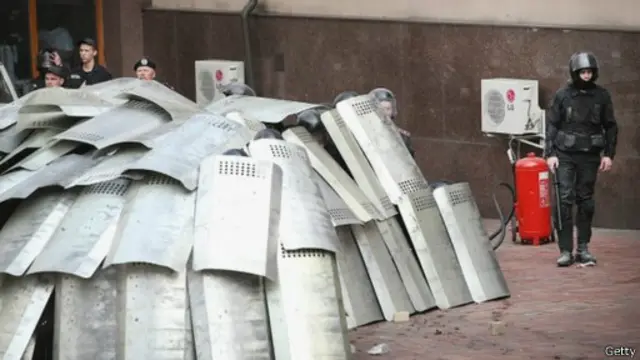 Захват прокуратуры в Донецке