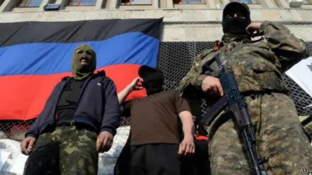 كانت جماعة من الانفصاليين المواليين لروسيا تحتجز المراقبين الدوليين السبعة في شرقي أوكرانيا.