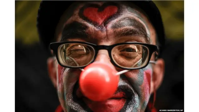 स्पेन, प्रदर्शन